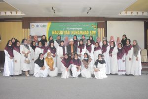 Dharma Wanita Persatuan (DWP) UIN Sutha Jambi Gelar Peringatan Maulid Nabi, Sub Unit Fakultas Dakwah Sebagai Pelaksana.
