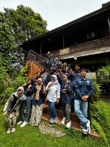 Dari Data ke Cerita Inklusi: Kunjungan Studi Mahasiswa Jurnalistik Islam ke KKI Warsi