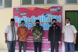 Jadi Narasumber di Radio Sultha, Rektor Sampaikan Kebijakan UIN STS Jambi Dalam Menyikapi Pandemi Covid-19